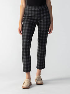 Carnaby Kick Crop Legging | Onyx Check