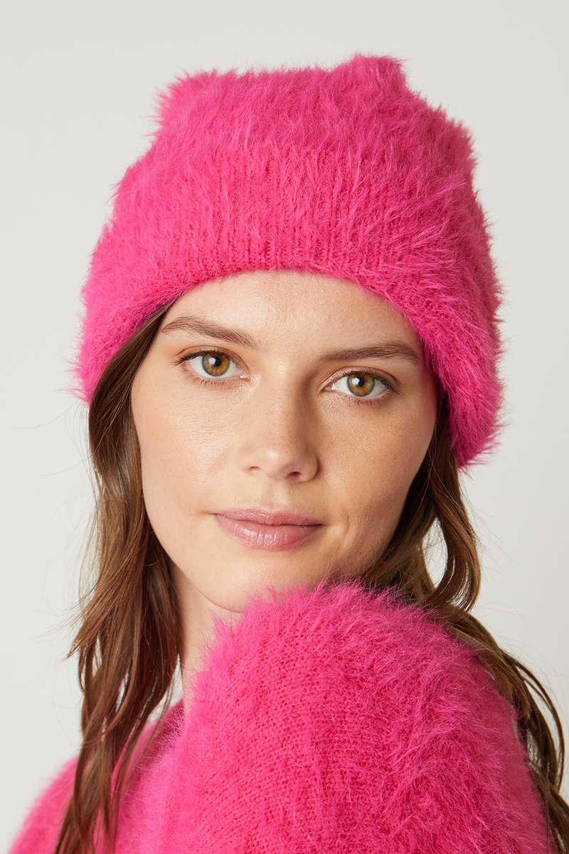 Tasha Feather Yarn Hat | Hot Pink